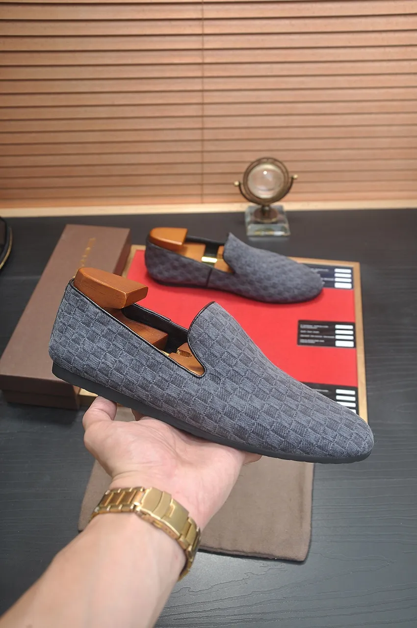 Men's shoes 💰460💶 [Botteg Venetta (BV)] (wallet shoes) exclusive new model official website new model The upper is made of high-quality top calfskin. Delicate feel and flowing luxurious texture. Tailored for refined men to create a noble aura. Delicate and regular Mark hand stitching. Smooth lines. Full sheepskin lining, comfortable to wash sweat. 38-44